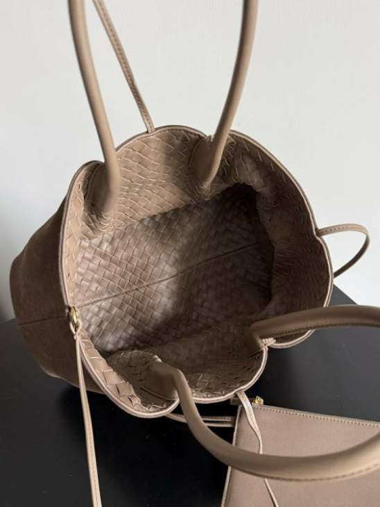 Picture of Bottega Veneta Handbags _SKUfw229776929fw